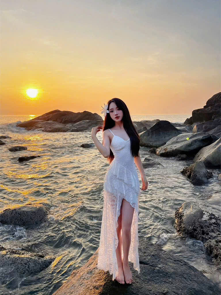 Đầm 2 dây ren đuôi tôm ( kèm quần trong váy ) K6360 - Ảnh 2